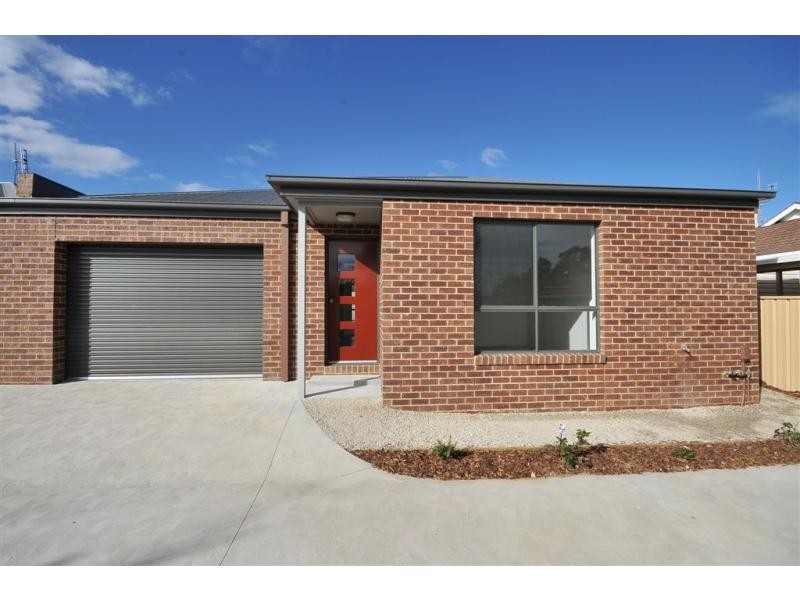 Unit 1and 2/19 Station Street, Kangaroo Flat VIC 3555