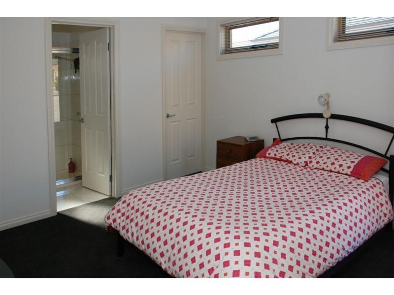 Villa 3/6 Friswell Avenue, Flora Hill VIC 3550