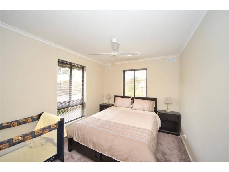 22 Taylor Street, California Gully VIC 3556