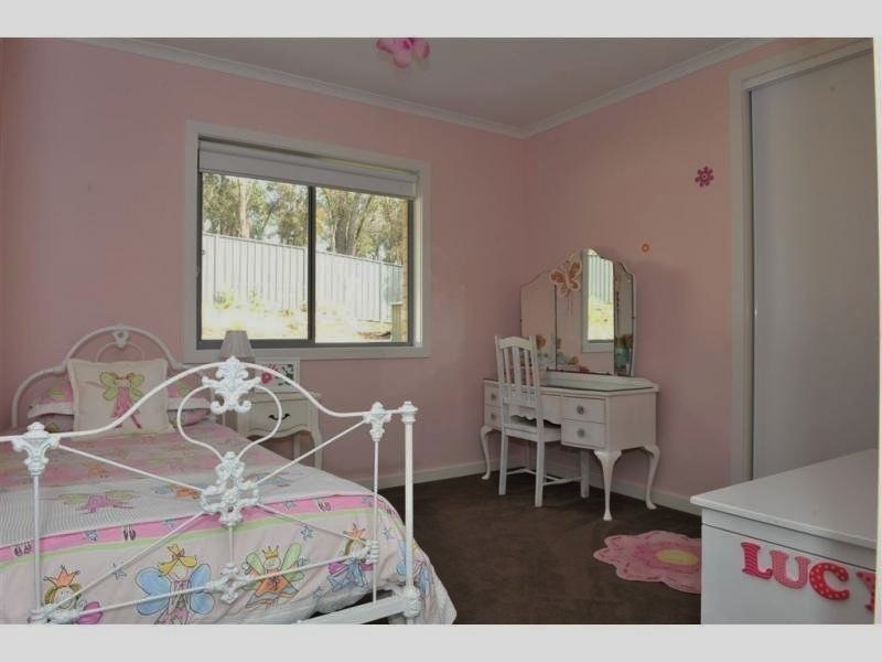 13 Bronwyn Court, Spring Gully VIC 3550