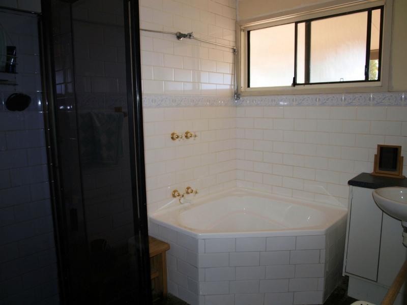 70 East Baynton Road, Heathcote VIC 3523