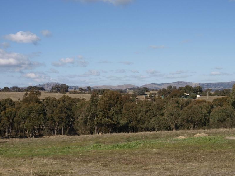 70 East Baynton Road, Heathcote VIC 3523