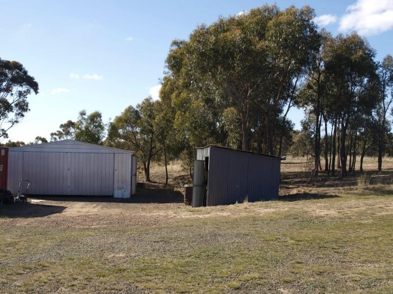 70 East Baynton Road, Heathcote VIC 3523