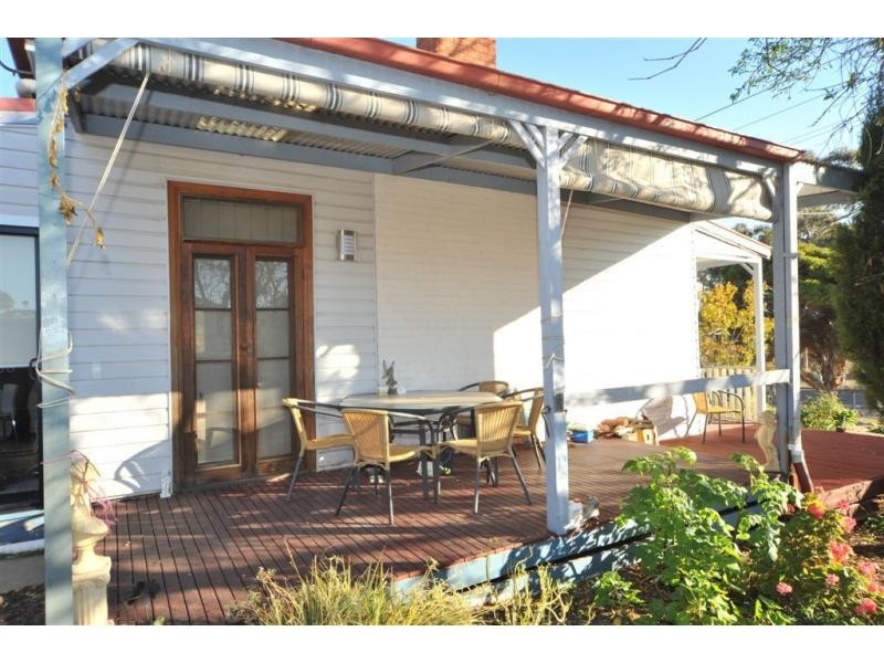219 Allingham Street, Kangaroo Flat VIC 3555
