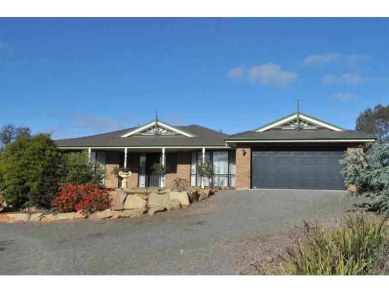 20 Kathleen Terrace, Maiden Gully VIC 3551