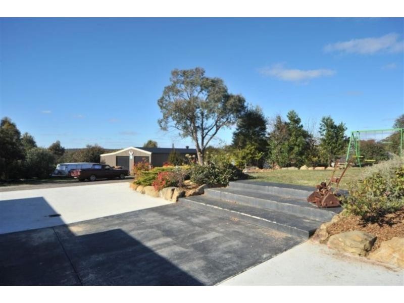 20 Kathleen Terrace, Maiden Gully VIC 3551