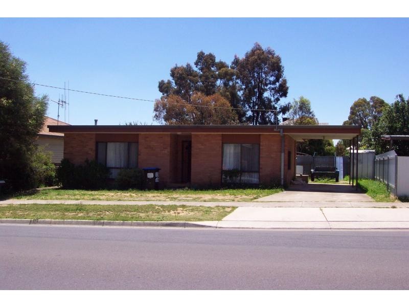 2A Houston Street, Quarry Hill VIC 3550