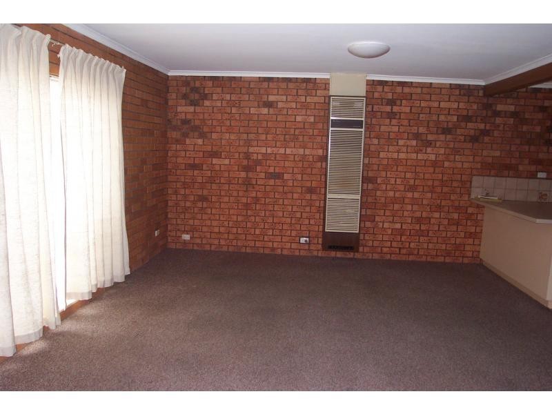 2A Houston Street, Quarry Hill VIC 3550