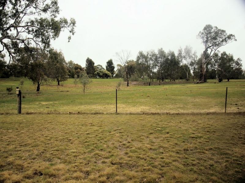 49 Beilharz Road, Ravenswood VIC 3453