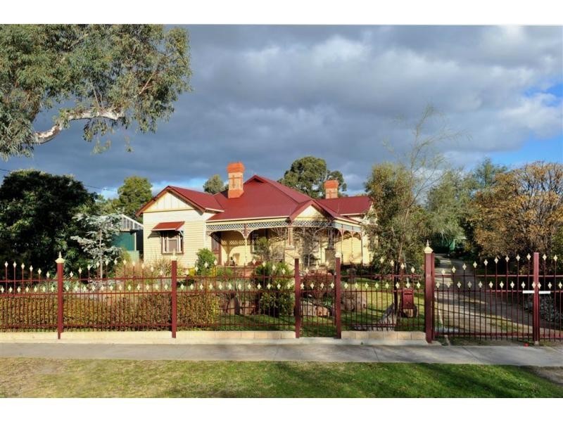 33 Victoria Street, Eaglehawk VIC 3556