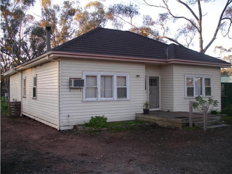 8 Victoria Street, Tarnagulla VIC 3551