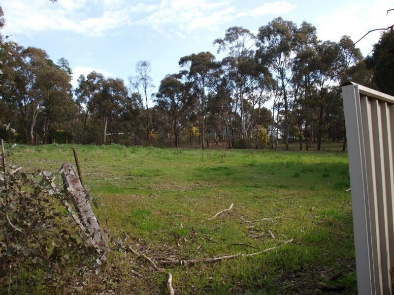 2 Hammill Street, Kangaroo Flat VIC 3555