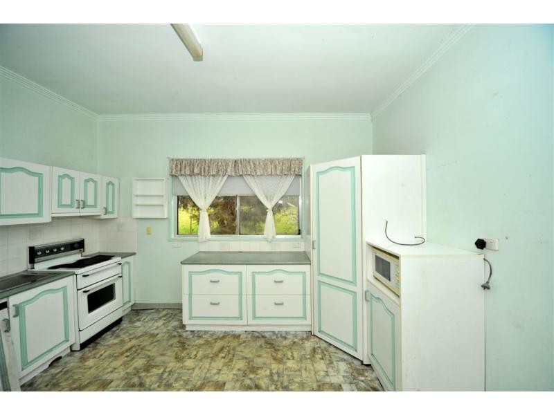 2 Hammill Street, Kangaroo Flat VIC 3555