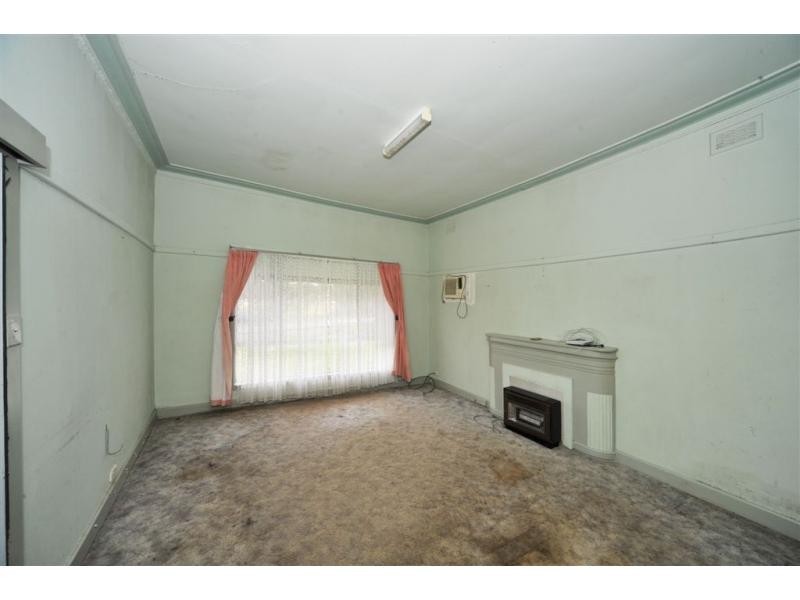 2 Hammill Street, Kangaroo Flat VIC 3555