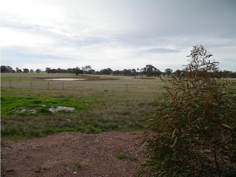 2a Aldridges/24 Munro Road, Neilborough VIC 3570