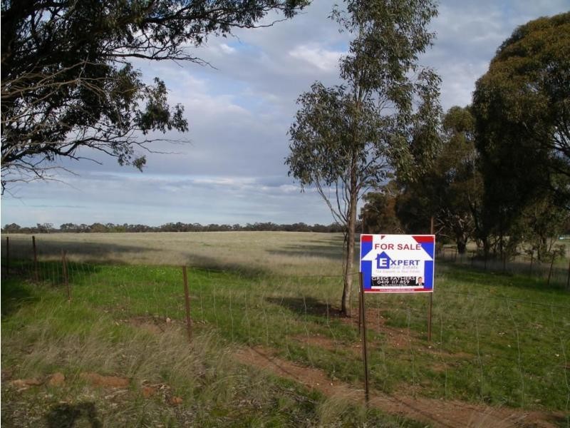 2a Aldridges/24 Munro Road, Neilborough VIC 3570