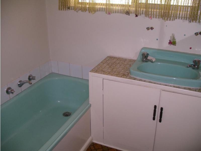 1 Cowper Street, North Bendigo VIC 3550