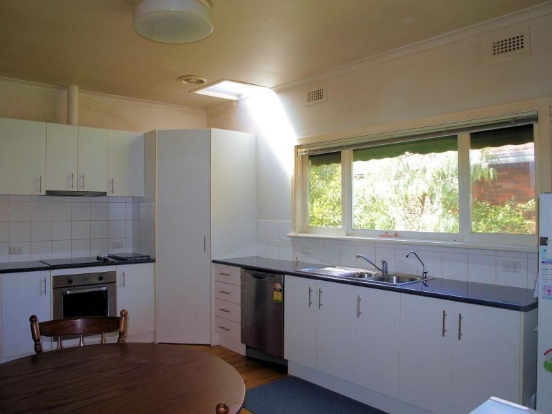 24 Hospital Street, Heathcote VIC 3523