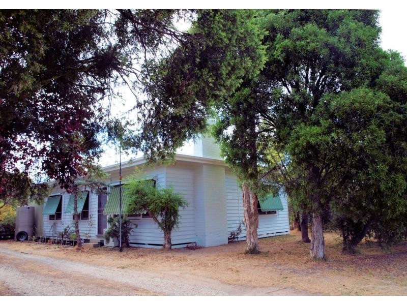 24 Hospital Street, Heathcote VIC 3523