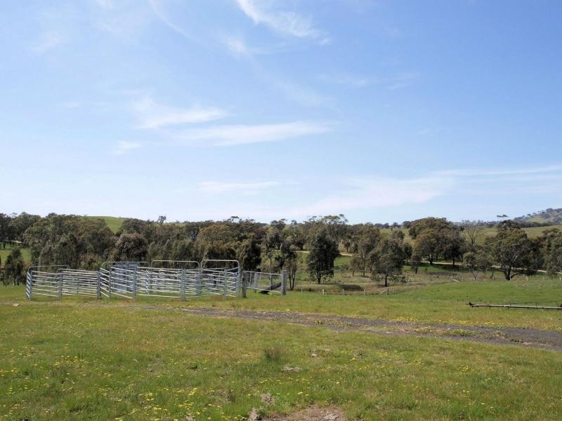 1270 Dairy Flat Road, Heathcote VIC 3523