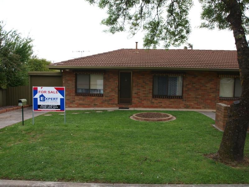 2/16 Bignold Avenue, East Bendigo VIC 3550