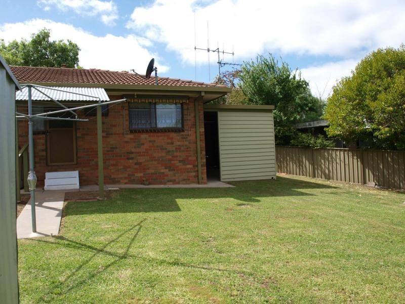 2/16 Bignold Avenue, East Bendigo VIC 3550