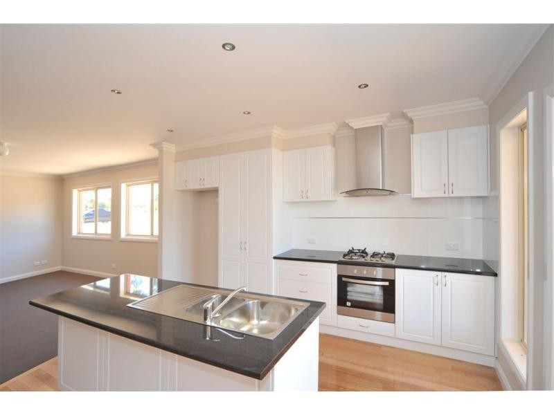 2B Curtain Street, Eaglehawk VIC 3556