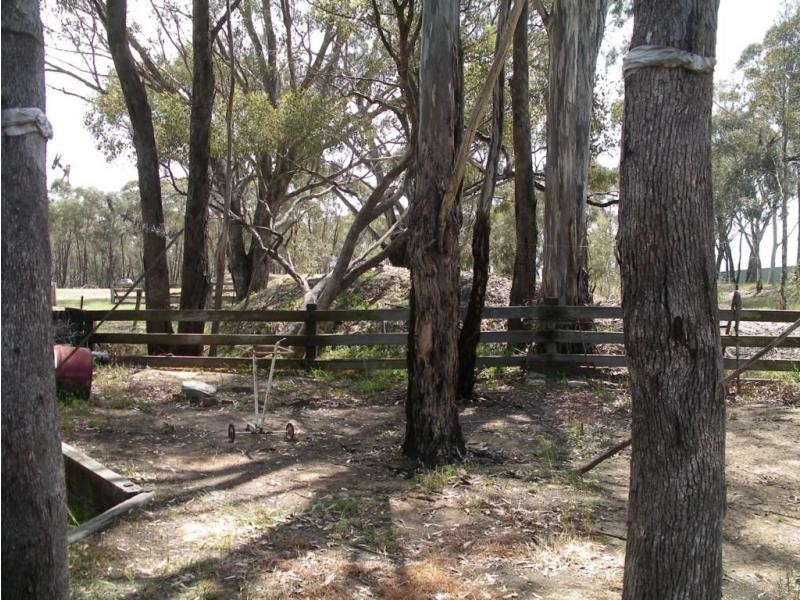 120 Edwards Road, Maiden Gully VIC 3551