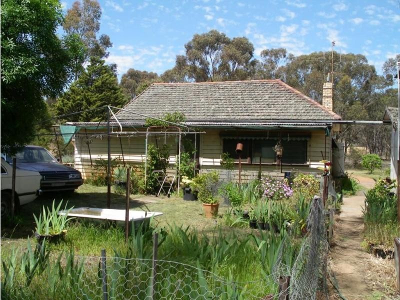 120 Edwards Road, Maiden Gully VIC 3551