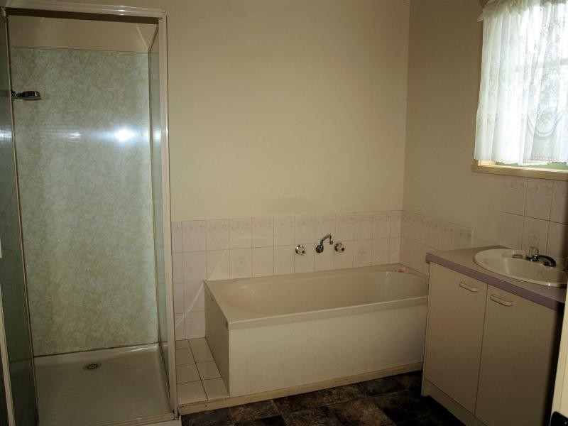 Unit 5,/1 Hospital Street, Heathcote VIC 3523