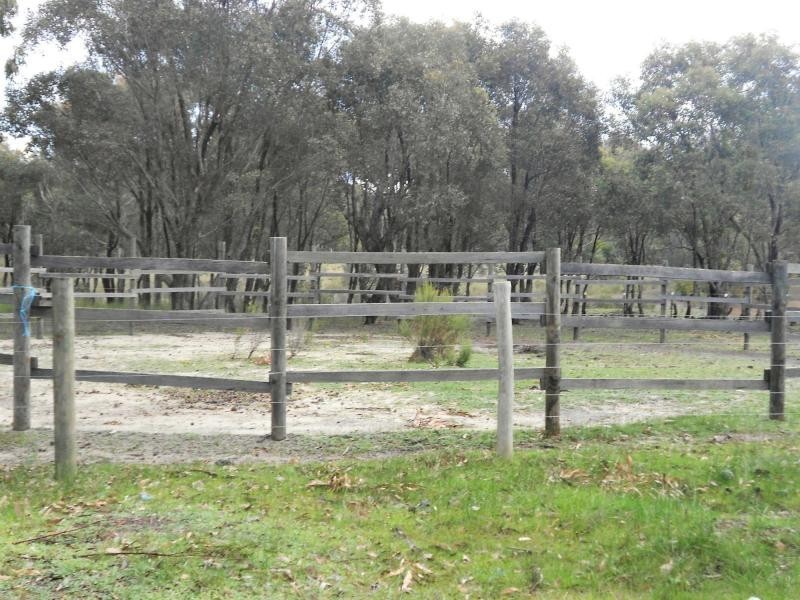 40 Teasley Drive, Heathcote VIC 3523