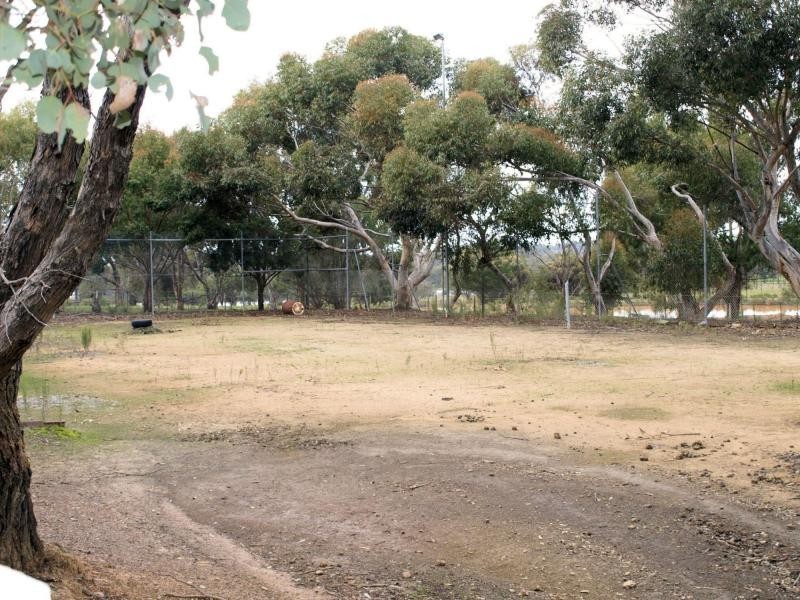 40 Teasley Drive, Heathcote VIC 3523