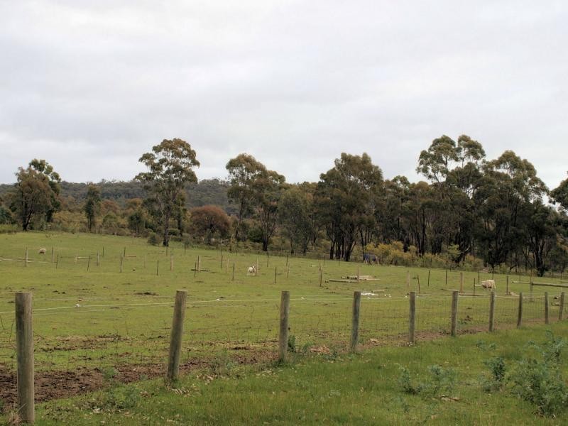 40 Teasley Drive, Heathcote VIC 3523