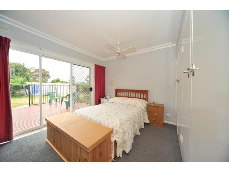 10 Hope Street, Kangaroo Flat VIC 3555