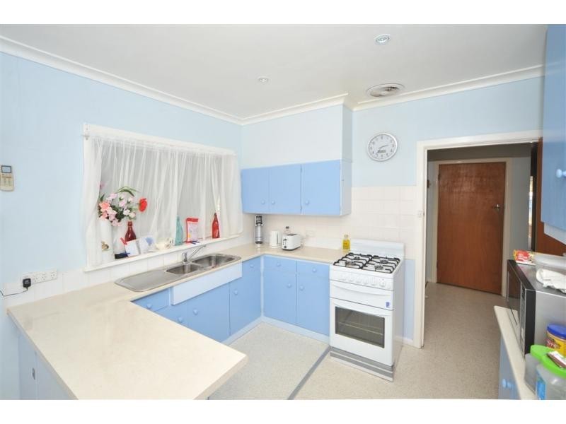 10 Hope Street, Kangaroo Flat VIC 3555