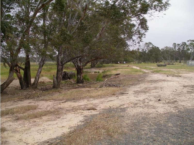 13 Tennyson Road, Huntly VIC 3551