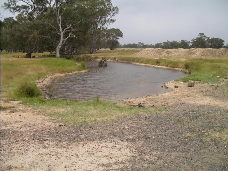 13 Tennyson Road, Huntly VIC 3551