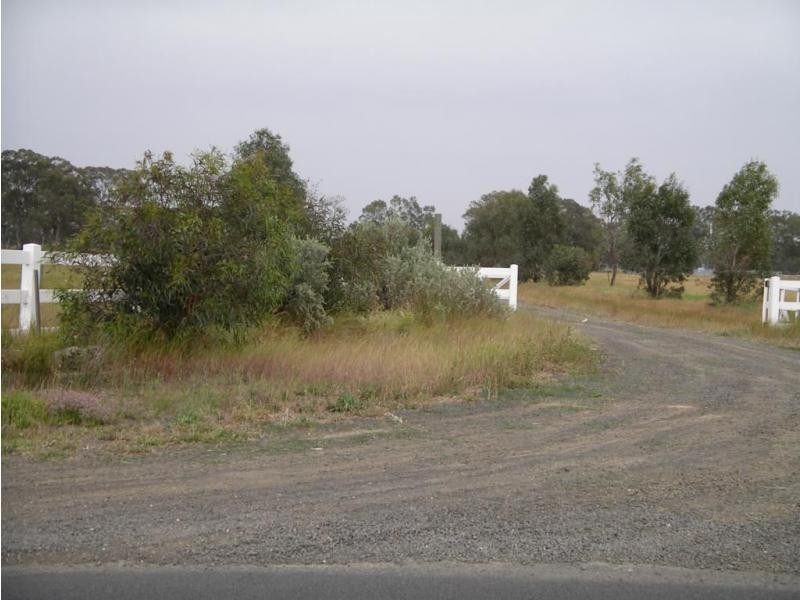 13 Tennyson Road, Huntly VIC 3551