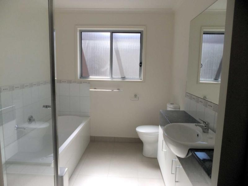 3B Jerribong Way, Kangaroo Flat VIC 3555