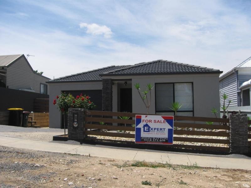 2B Lester Street, Eaglehawk VIC 3556