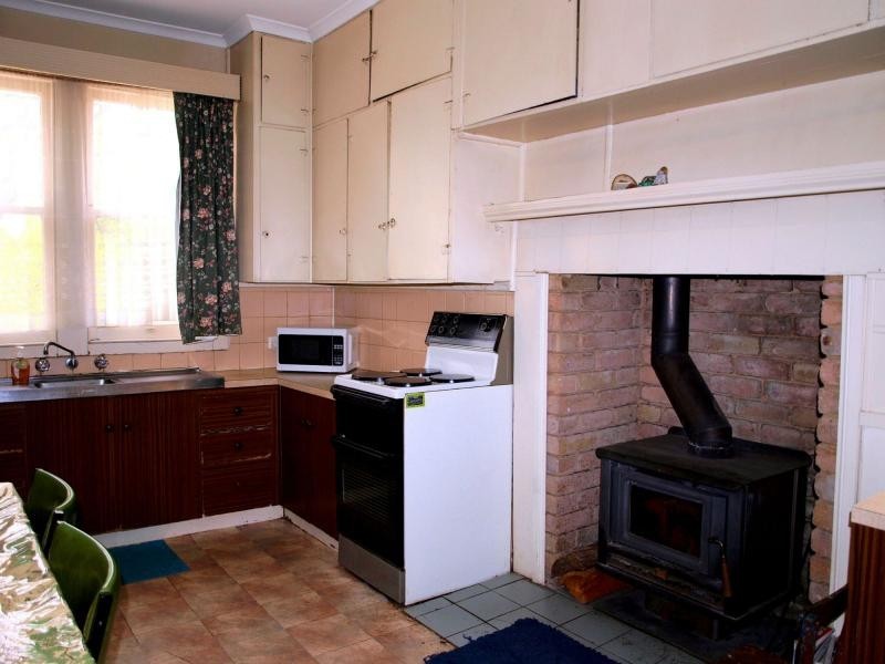 20 Playne Street, Heathcote VIC 3523