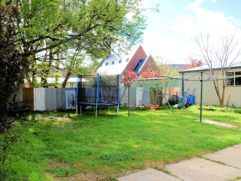 20 Playne Street, Heathcote VIC 3523