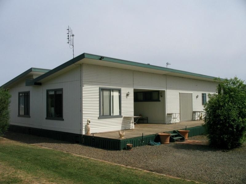54 Middle Road, Dunolly VIC 3472