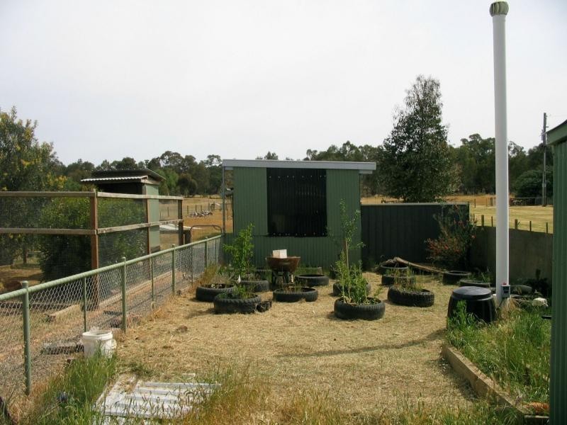 54 Middle Road, Dunolly VIC 3472