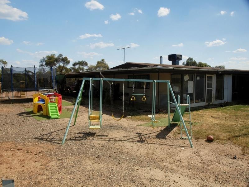 275 Pierces Road, Sebastian VIC 3556