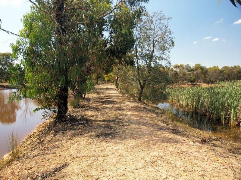 275 Pierces Road, Sebastian VIC 3556