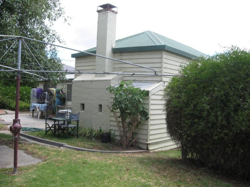 3 Caldwells Road, Eaglehawk VIC 3556