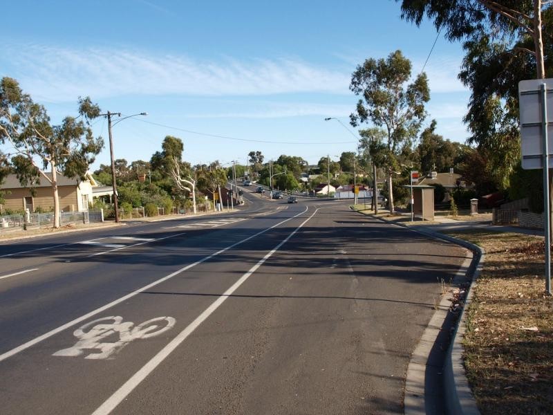 360 Eaglehawk Road, California Gully VIC 3556