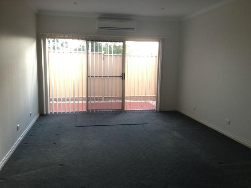 4/6 Friswell Avenue, Flora Hill VIC 3550