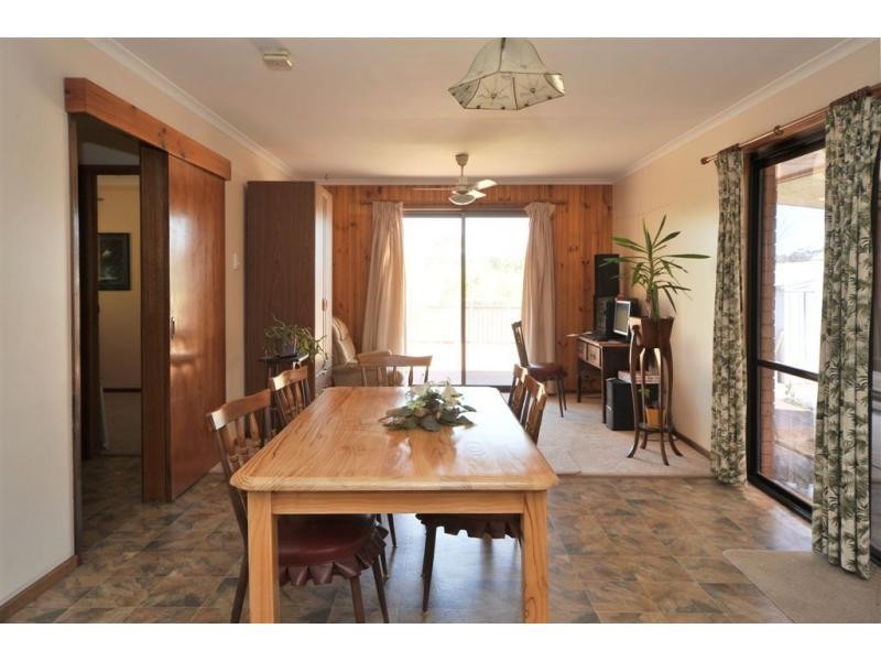 143 Sailors Gully Road, Eaglehawk VIC 3556